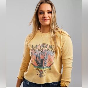 Def Leppard band thermal cropped tee size Large